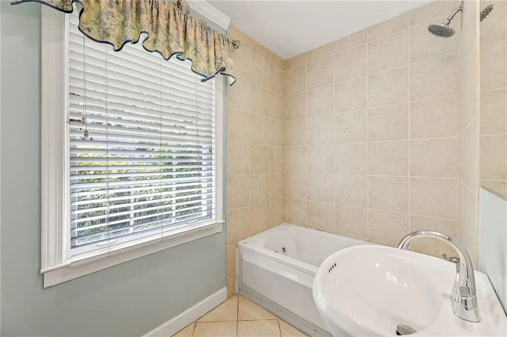 6640 Castleton Drive, Sandy Springs, Georgia 30328, 4 Bedrooms Bedrooms, ,3 BathroomsBathrooms,Residential,Sold,6640 Castleton Drive,7212846