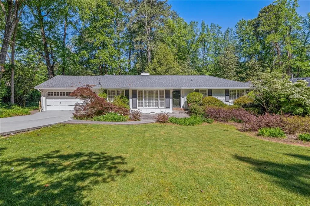 6640 Castleton Drive, Sandy Springs, Georgia 30328, 4 Bedrooms Bedrooms, ,3 BathroomsBathrooms,Residential,Sold,6640 Castleton Drive,7212846