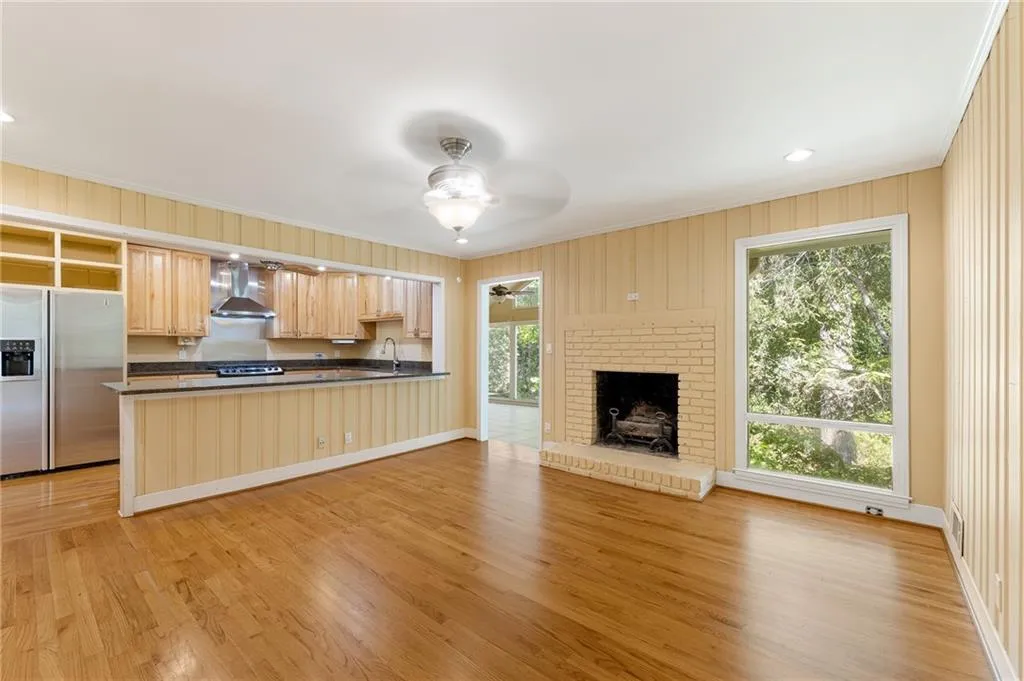 6640 Castleton Drive, Sandy Springs, Georgia 30328, 4 Bedrooms Bedrooms, ,3 BathroomsBathrooms,Residential,Sold,6640 Castleton Drive,7212846