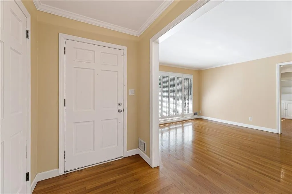 6640 Castleton Drive, Sandy Springs, Georgia 30328, 4 Bedrooms Bedrooms, ,3 BathroomsBathrooms,Residential,Sold,6640 Castleton Drive,7212846