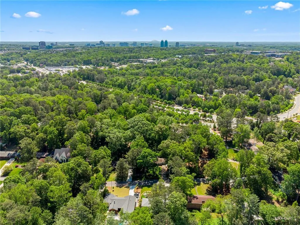 6640 Castleton Drive, Sandy Springs, Georgia 30328, 4 Bedrooms Bedrooms, ,3 BathroomsBathrooms,Residential,Sold,6640 Castleton Drive,7212846