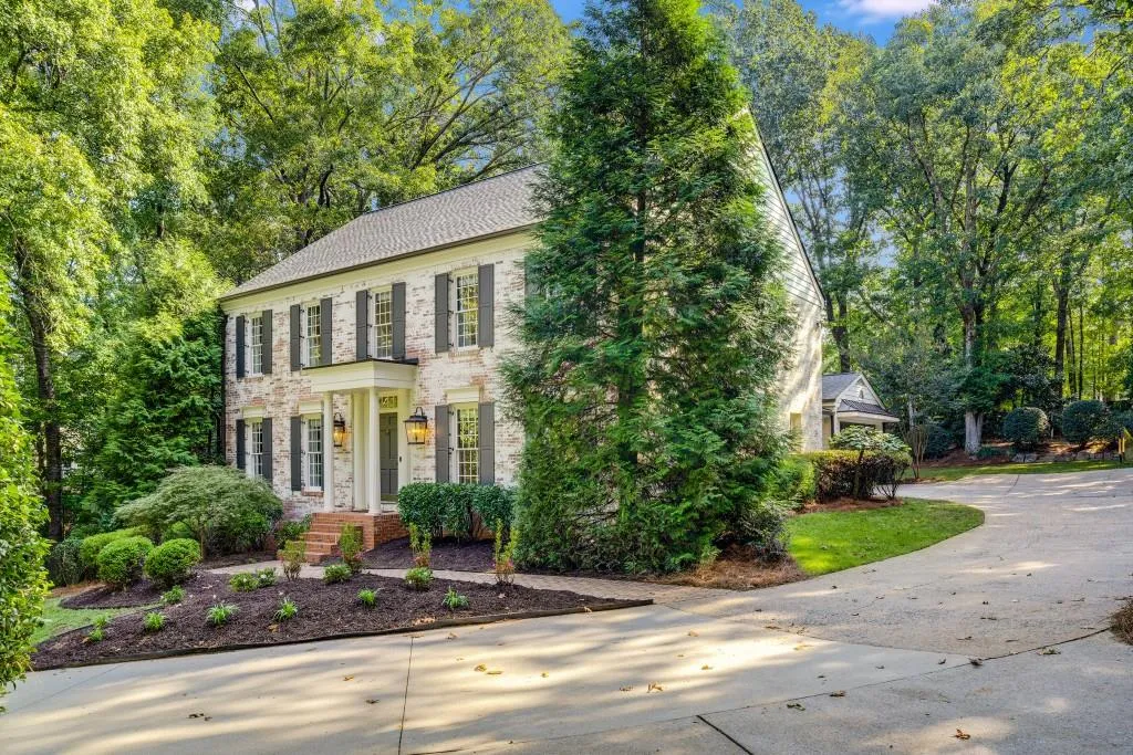 8085 Habersham Waters Road, Sandy Springs, Georgia 30350, 5 Bedrooms Bedrooms, ,4 BathroomsBathrooms,Residential,For Sale,8085 Habersham Waters Road,7652459