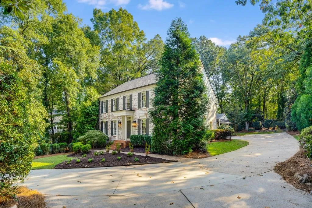 8085 Habersham Waters Road, Sandy Springs, Georgia 30350, 5 Bedrooms Bedrooms, ,4 BathroomsBathrooms,Residential,For Sale,8085 Habersham Waters Road,7652459