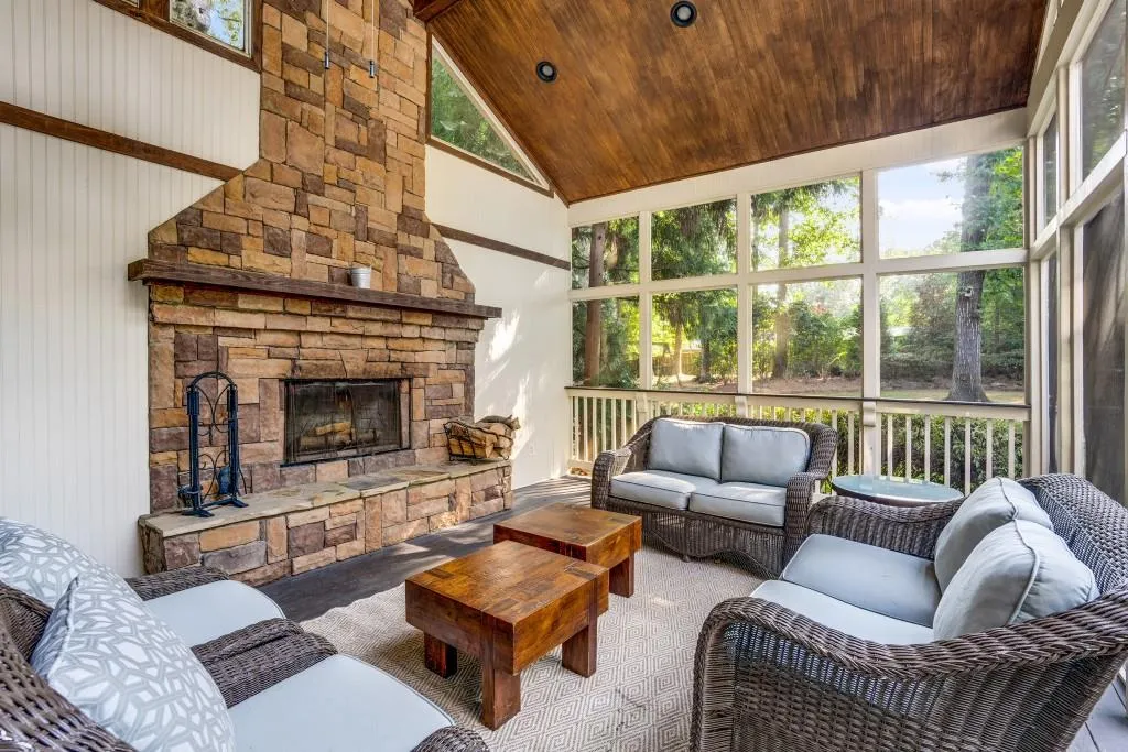 8085 Habersham Waters Road, Sandy Springs, Georgia 30350, 5 Bedrooms Bedrooms, ,4 BathroomsBathrooms,Residential,For Sale,8085 Habersham Waters Road,7652459