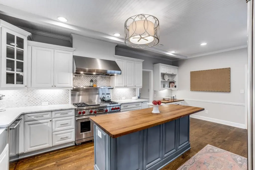 8085 Habersham Waters Road, Sandy Springs, Georgia 30350, 5 Bedrooms Bedrooms, ,4 BathroomsBathrooms,Residential,For Sale,8085 Habersham Waters Road,7652459