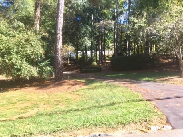 2690 Spalding Drive, Sandy Springs, Georgia 30350, 5 Bedrooms Bedrooms, ,4 BathroomsBathrooms,Residential,Sold,2690 Spalding Drive,5922257