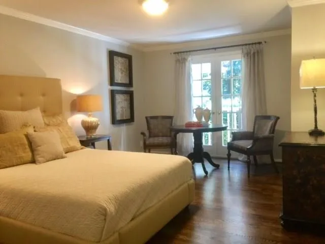 2690 Spalding Drive, Sandy Springs, Georgia 30350, 5 Bedrooms Bedrooms, ,4 BathroomsBathrooms,Residential,Sold,2690 Spalding Drive,5922257