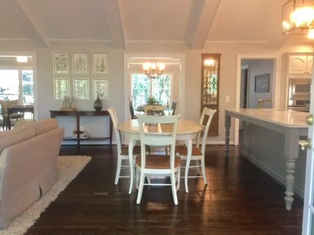 2690 Spalding Drive, Sandy Springs, Georgia 30350, 5 Bedrooms Bedrooms, ,4 BathroomsBathrooms,Residential,Sold,2690 Spalding Drive,5922257