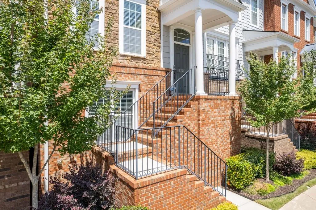 2345 Limehurst Drive Ne, Brookhaven, Georgia 30319, 3 Bedrooms Bedrooms, ,3 BathroomsBathrooms,Residential,For Sale,2345 Limehurst Drive Ne,7609164