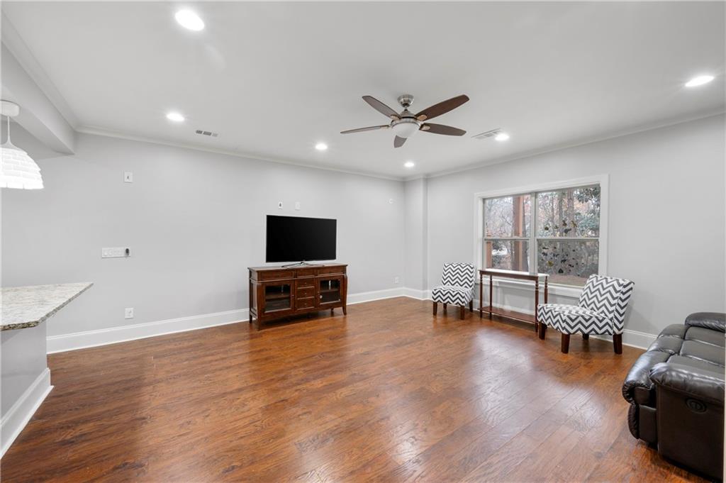 7785 HIGHLAND Bluff, Sandy Springs, Georgia 30328, 4 Bedrooms Bedrooms, ,3 BathroomsBathrooms,Residential,Sold,7785 HIGHLAND Bluff,7307251