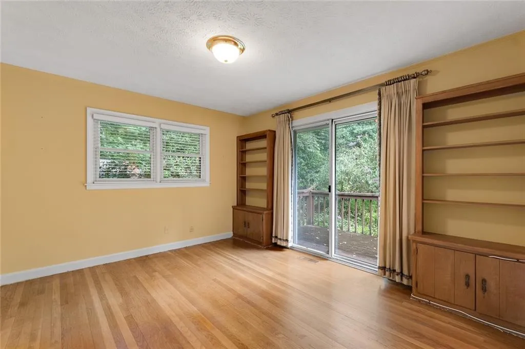 5795 Brookgreen Road, Sandy Springs, Georgia 30328, 4 Bedrooms Bedrooms, ,3 BathroomsBathrooms,Residential,Sold,5795 Brookgreen Road,6926569