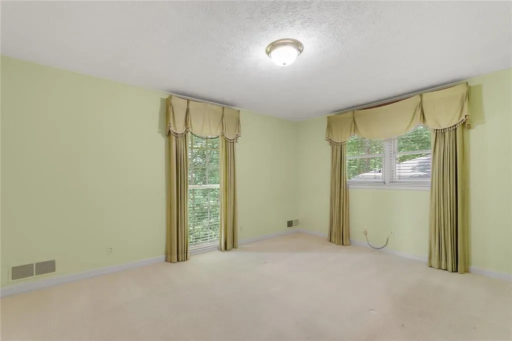 5795 Brookgreen Road, Sandy Springs, Georgia 30328, 4 Bedrooms Bedrooms, ,3 BathroomsBathrooms,Residential,Sold,5795 Brookgreen Road,6926569