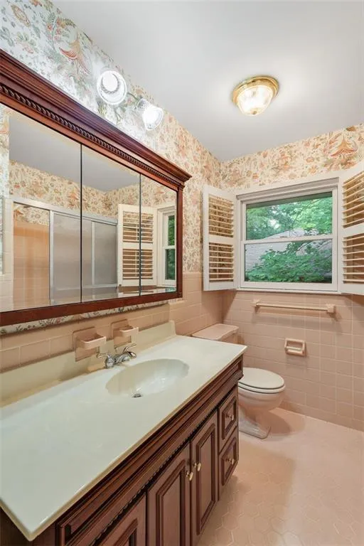 5795 Brookgreen Road, Sandy Springs, Georgia 30328, 4 Bedrooms Bedrooms, ,3 BathroomsBathrooms,Residential,Sold,5795 Brookgreen Road,6926569
