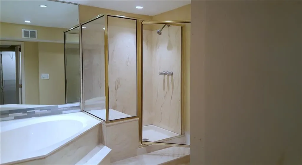 66 Forrest Place Unit 66, Sandy Springs, Georgia 30328, 3 Bedrooms Bedrooms, ,3 BathroomsBathrooms,Residential,Sold,66 Forrest Place Unit 66,5693487