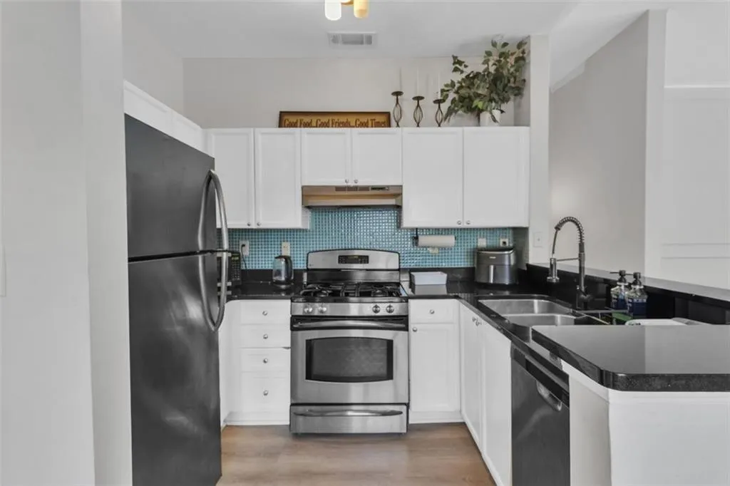 4254 River Green Drive Nw Unit 608, Atlanta, Georgia 30327, 1 Bedroom Bedrooms, ,1 BathroomBathrooms,Residential,For Sale,4254 River Green Drive Nw Unit 608,7655190