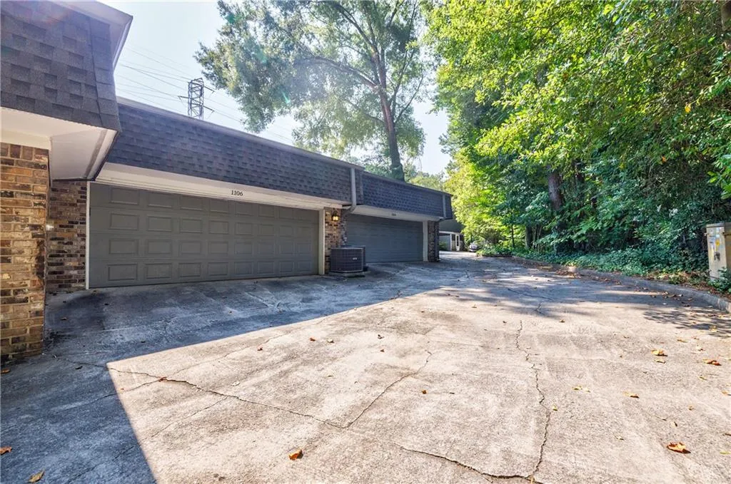 1106 Hampton Way Ne, Atlanta, Georgia 30324, 3 Bedrooms Bedrooms, ,2 BathroomsBathrooms,Residential,For Sale,1106 Hampton Way Ne,7646058