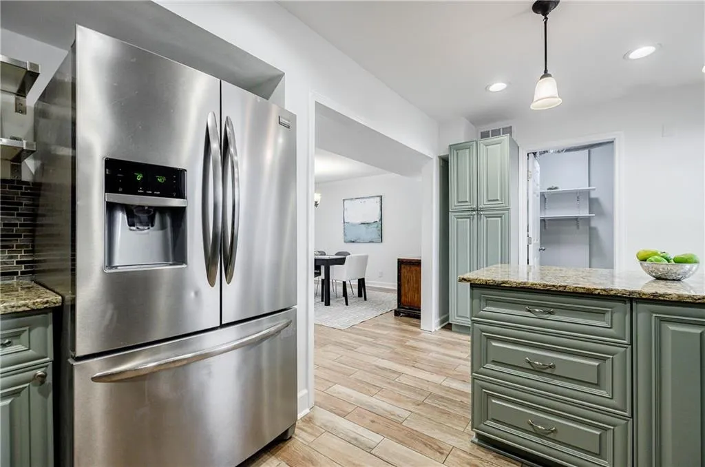 1106 Hampton Way Ne, Atlanta, Georgia 30324, 3 Bedrooms Bedrooms, ,2 BathroomsBathrooms,Residential,For Sale,1106 Hampton Way Ne,7646058