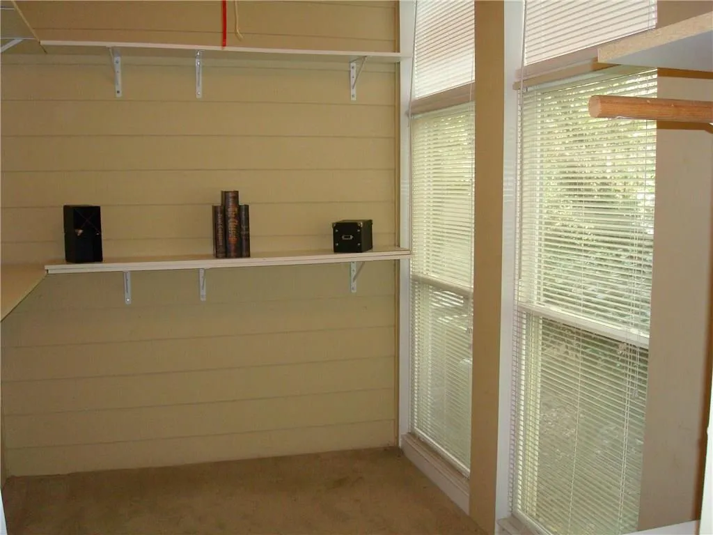 201 Abingdon Way Unit 201, Sandy Springs, Georgia 30328, 1 Bedroom Bedrooms, ,1 BathroomBathrooms,Residential,Sold,201 Abingdon Way Unit 201,5934940