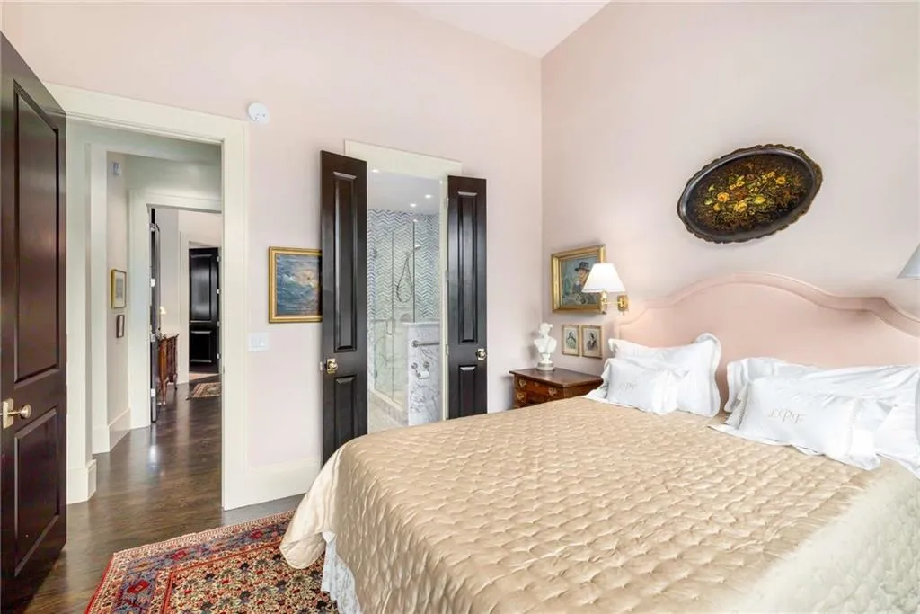 2660 Peachtree Road Nw Unit 4g, Atlanta, Georgia 30305, 2 Bedrooms Bedrooms, ,2 BathroomsBathrooms,Residential,For Sale,2660 Peachtree Road Nw Unit 4g,7639230