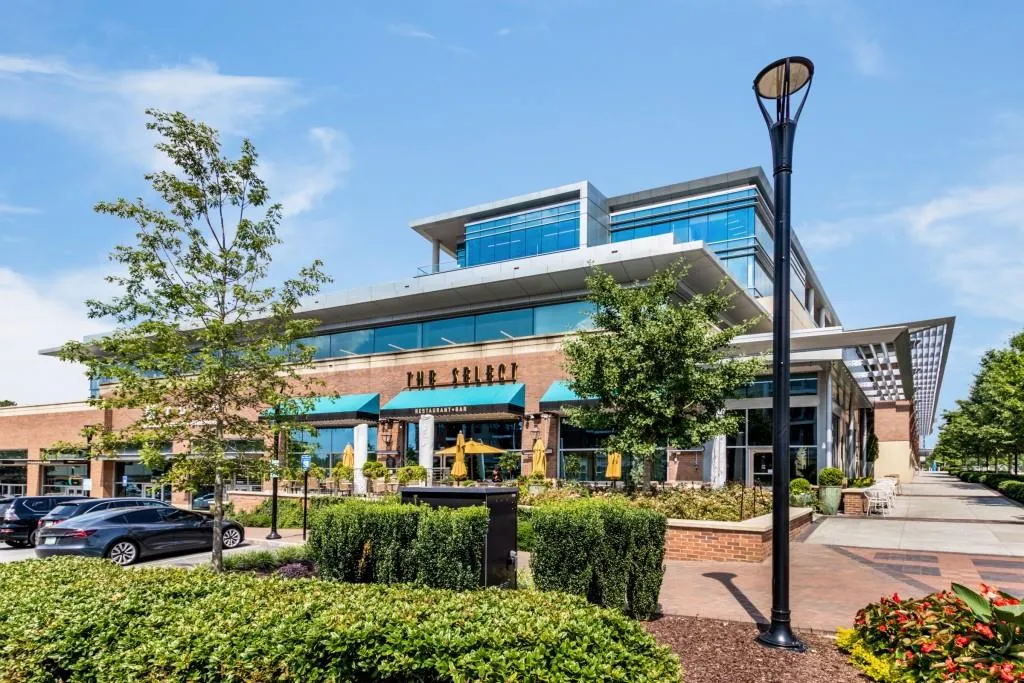 5560 Arundel Drive, Sandy Springs, Georgia 30327, 5 Bedrooms Bedrooms, ,4 BathroomsBathrooms,Residential,Sold,5560 Arundel Drive,7066266