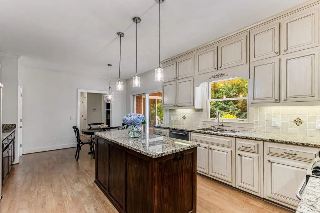 5560 Arundel Drive, Sandy Springs, Georgia 30327, 5 Bedrooms Bedrooms, ,4 BathroomsBathrooms,Residential,Sold,5560 Arundel Drive,7066266