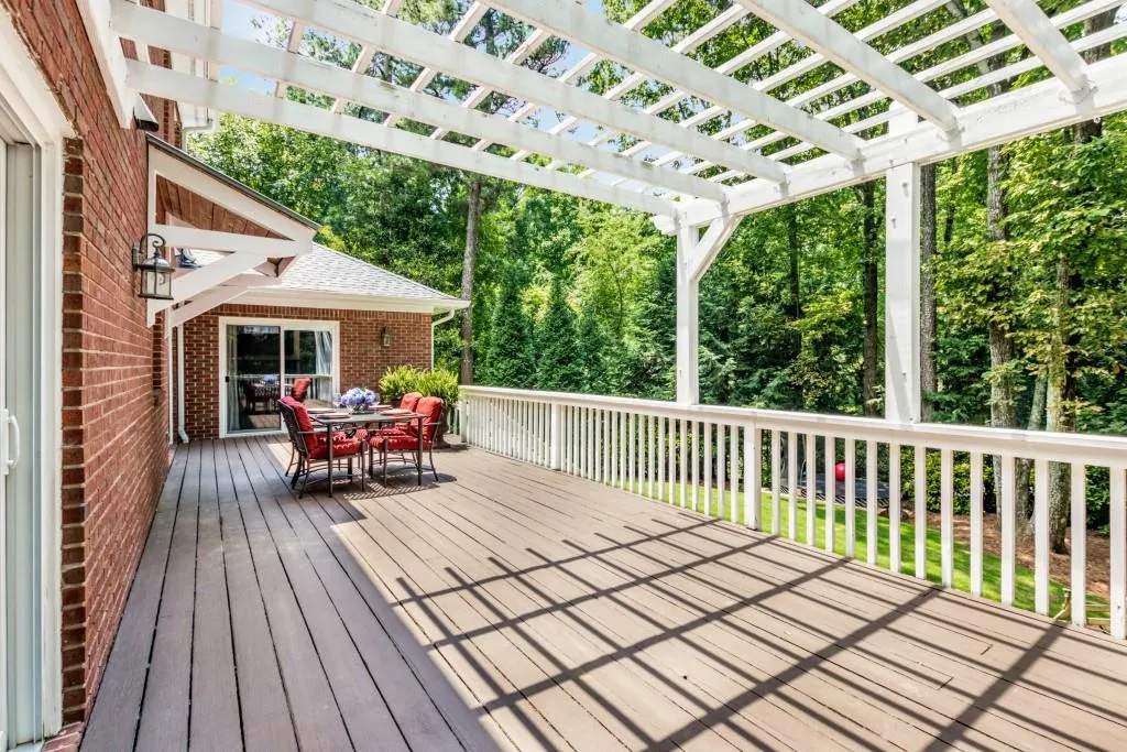 5560 Arundel Drive, Sandy Springs, Georgia 30327, 5 Bedrooms Bedrooms, ,4 BathroomsBathrooms,Residential,Sold,5560 Arundel Drive,7066266