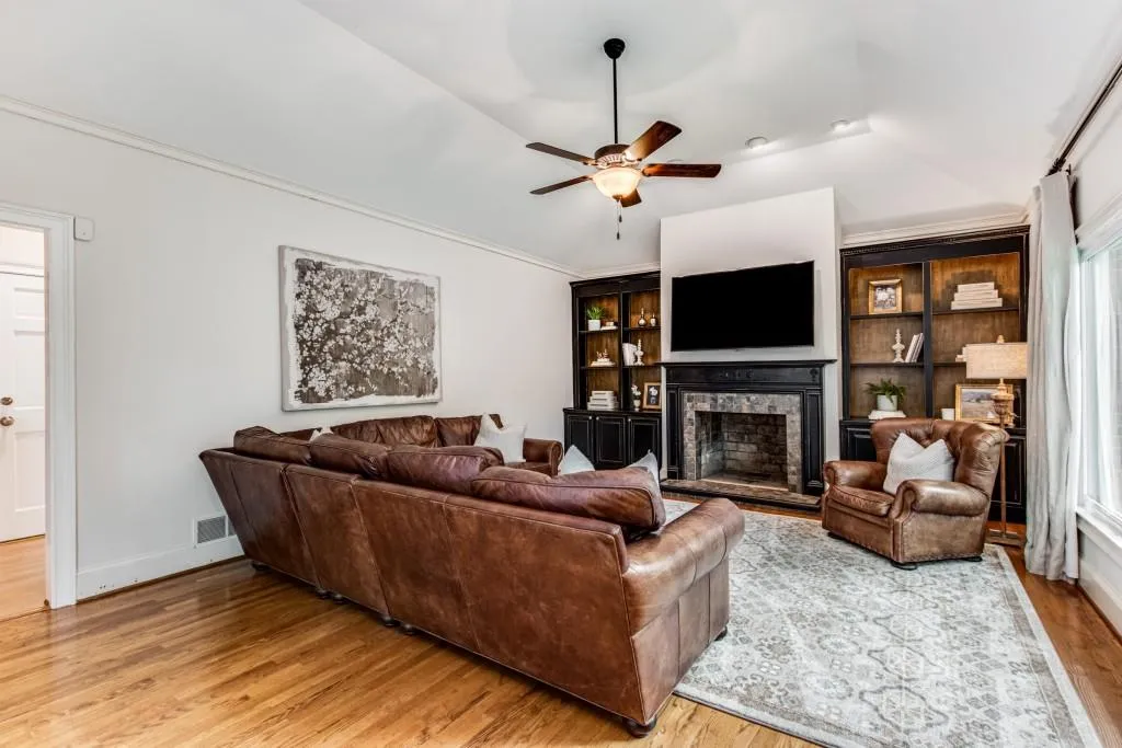 5560 Arundel Drive, Sandy Springs, Georgia 30327, 5 Bedrooms Bedrooms, ,4 BathroomsBathrooms,Residential,Sold,5560 Arundel Drive,7066266