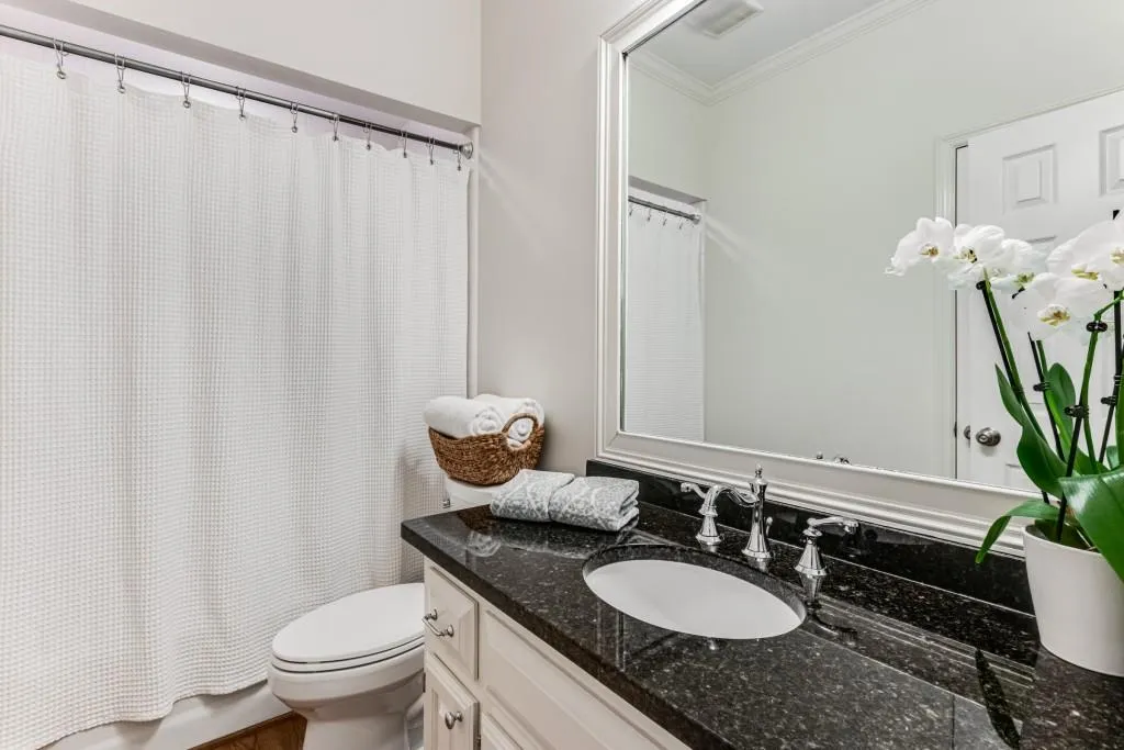 5560 Arundel Drive, Sandy Springs, Georgia 30327, 5 Bedrooms Bedrooms, ,4 BathroomsBathrooms,Residential,Sold,5560 Arundel Drive,7066266