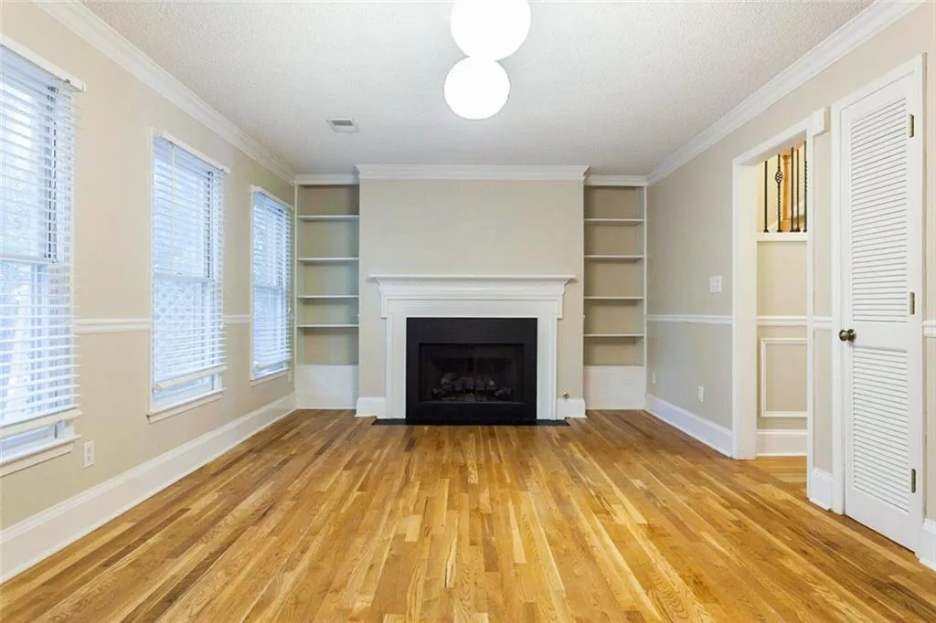 230 Peachtree Hollow Court Unit 19, Atlanta, Georgia 30328, 2 Bedrooms Bedrooms, ,2 BathroomsBathrooms,Residential,Sold,230 Peachtree Hollow Court Unit 19,6599685