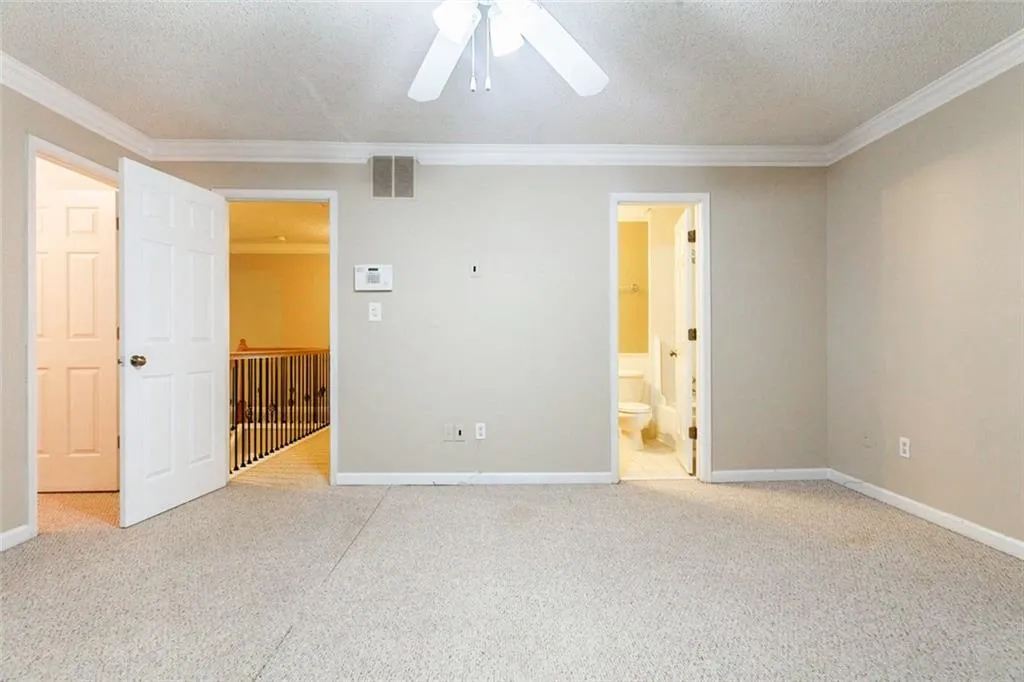 230 Peachtree Hollow Court Unit 19, Atlanta, Georgia 30328, 2 Bedrooms Bedrooms, ,2 BathroomsBathrooms,Residential,Sold,230 Peachtree Hollow Court Unit 19,6599685