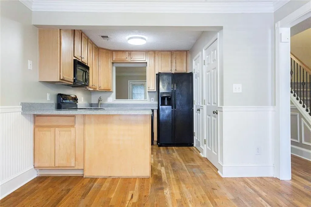 230 Peachtree Hollow Court Unit 19, Atlanta, Georgia 30328, 2 Bedrooms Bedrooms, ,2 BathroomsBathrooms,Residential,Sold,230 Peachtree Hollow Court Unit 19,6599685