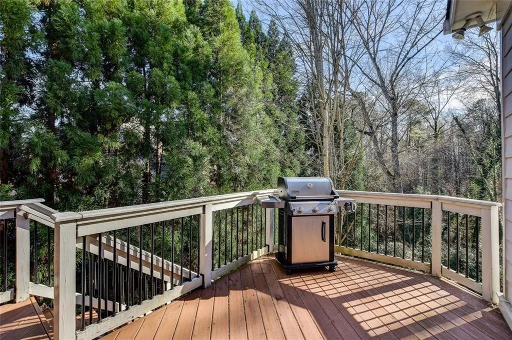 954 Wescott Lane, Atlanta, Georgia 30319, 5 Bedrooms Bedrooms, ,4 BathroomsBathrooms,Residential,Sold,954 Wescott Lane,6988610