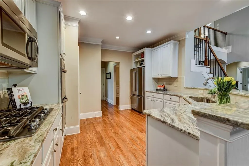 954 Wescott Lane, Atlanta, Georgia 30319, 5 Bedrooms Bedrooms, ,4 BathroomsBathrooms,Residential,Sold,954 Wescott Lane,6988610