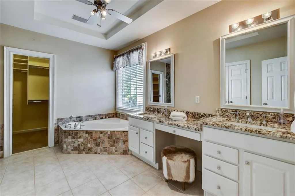 954 Wescott Lane, Atlanta, Georgia 30319, 5 Bedrooms Bedrooms, ,4 BathroomsBathrooms,Residential,Sold,954 Wescott Lane,6988610