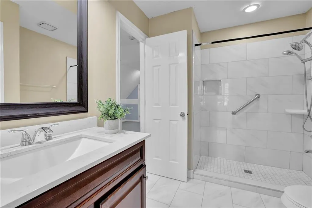 7420 Talbot Colony, Sandy Springs, Georgia 30328, 3 Bedrooms Bedrooms, ,2 BathroomsBathrooms,Residential,Sold,7420 Talbot Colony,7468984