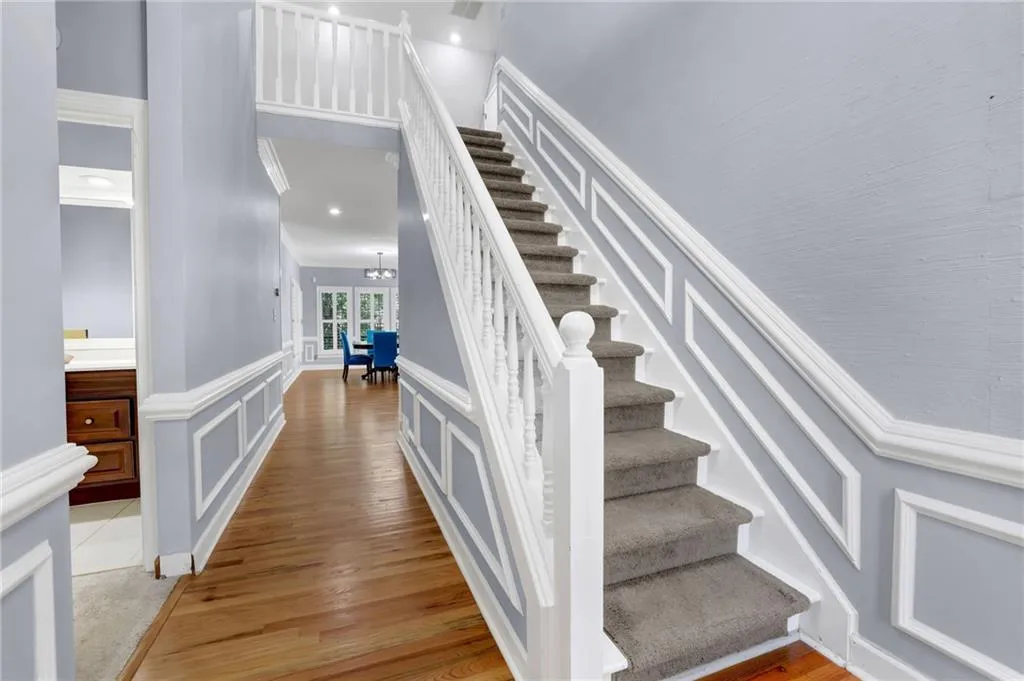 2 Story Foyer