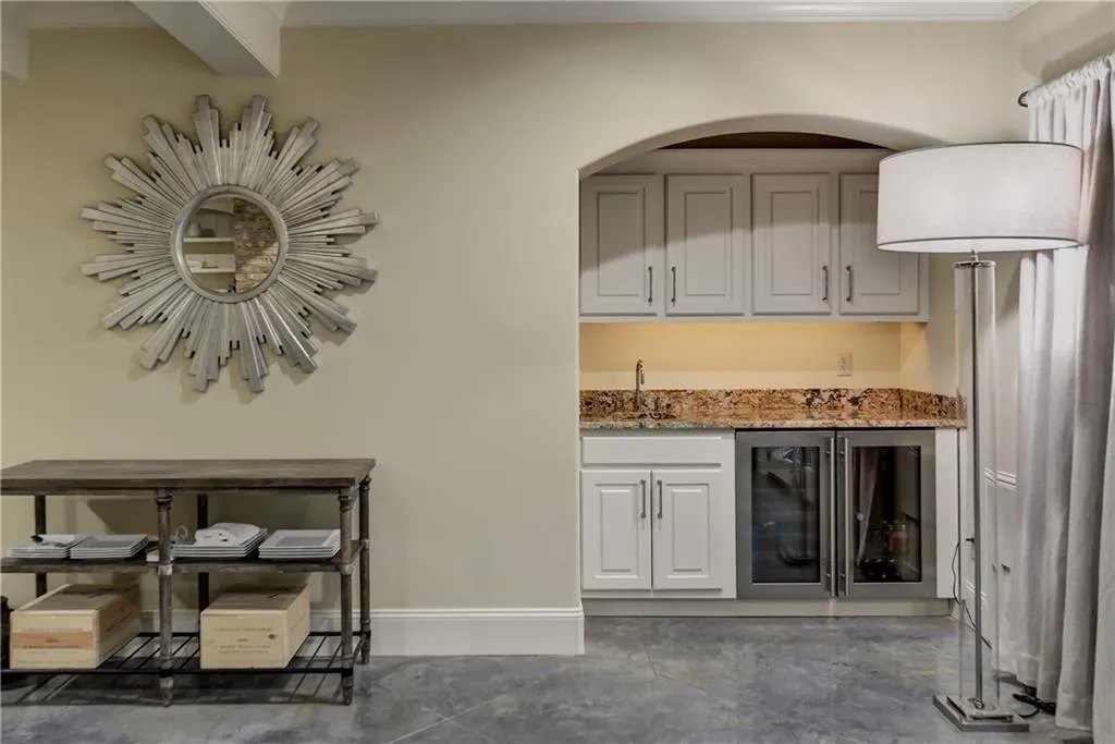 1075 Balmoral Road, Atlanta, Georgia 30319, 5 Bedrooms Bedrooms, ,5 BathroomsBathrooms,Residential,Sold,1075 Balmoral Road,5679497