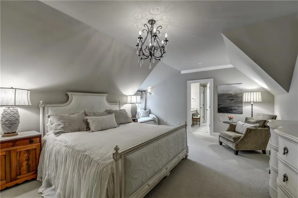 1075 Balmoral Road, Atlanta, Georgia 30319, 5 Bedrooms Bedrooms, ,5 BathroomsBathrooms,Residential,Sold,1075 Balmoral Road,5679497