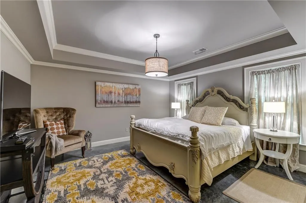 1075 Balmoral Road, Atlanta, Georgia 30319, 5 Bedrooms Bedrooms, ,5 BathroomsBathrooms,Residential,Sold,1075 Balmoral Road,5679497