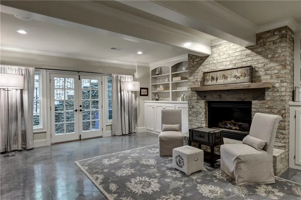 1075 Balmoral Road, Atlanta, Georgia 30319, 5 Bedrooms Bedrooms, ,5 BathroomsBathrooms,Residential,Sold,1075 Balmoral Road,5679497