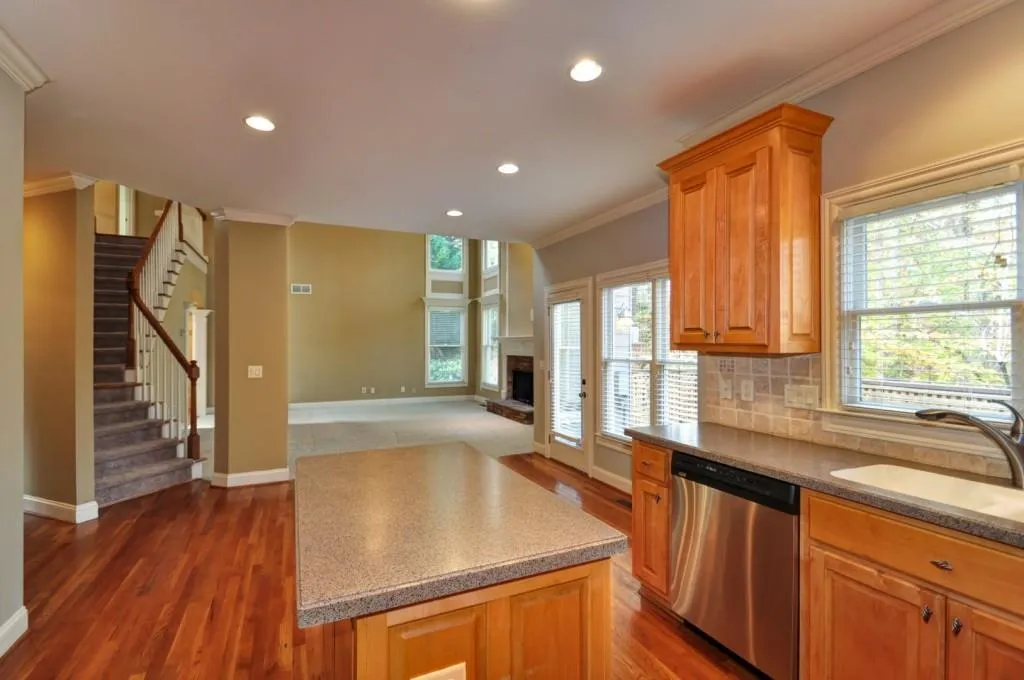 105 Fieldsborn Court, Atlanta, Georgia 30328, 5 Bedrooms Bedrooms, ,5 BathroomsBathrooms,Residential,Sold,105 Fieldsborn Court,5619750