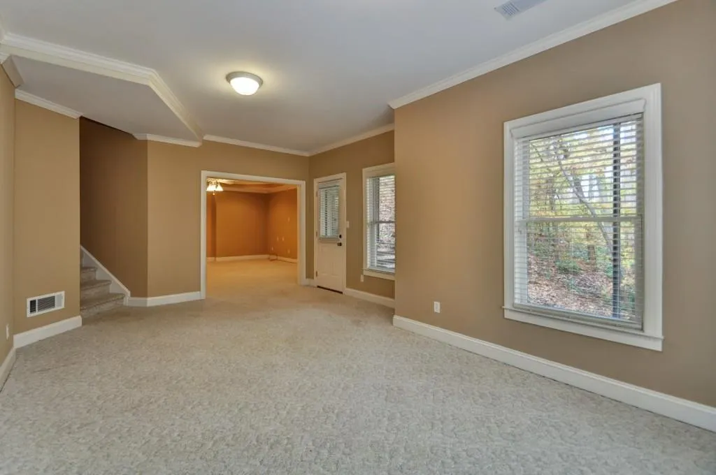 105 Fieldsborn Court, Atlanta, Georgia 30328, 5 Bedrooms Bedrooms, ,5 BathroomsBathrooms,Residential,Sold,105 Fieldsborn Court,5619750