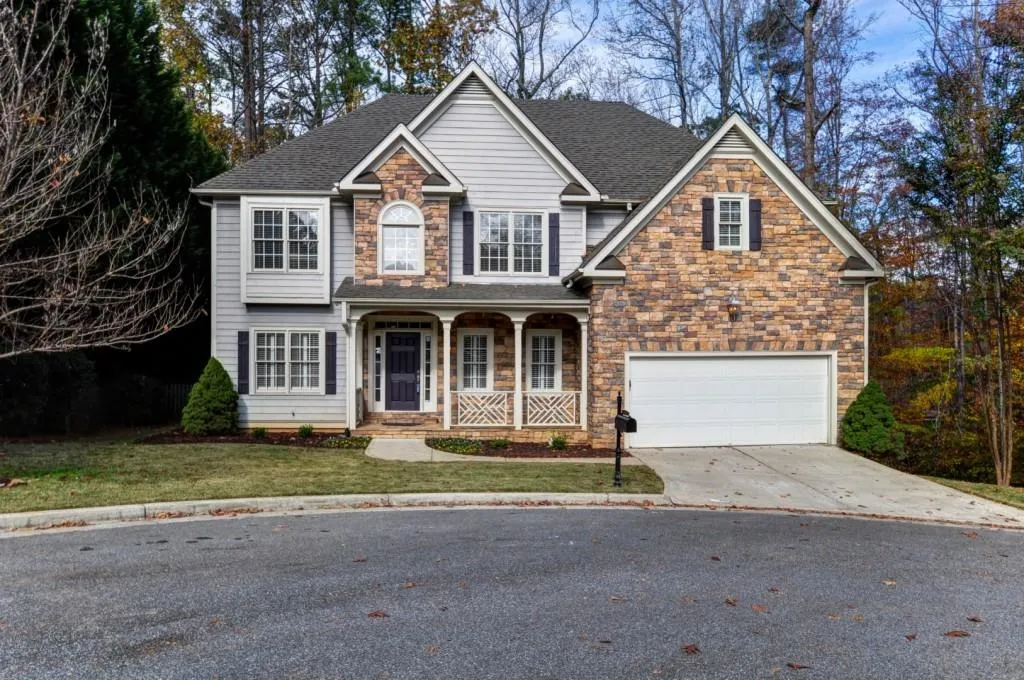 105 Fieldsborn Court, Atlanta, Georgia 30328, 5 Bedrooms Bedrooms, ,5 BathroomsBathrooms,Residential,Sold,105 Fieldsborn Court,5619750