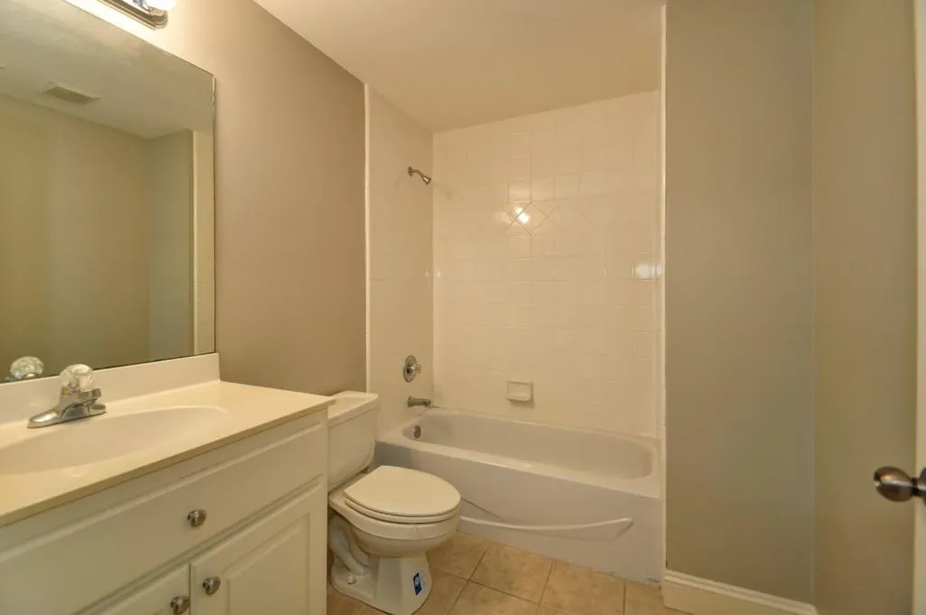 105 Fieldsborn Court, Atlanta, Georgia 30328, 5 Bedrooms Bedrooms, ,5 BathroomsBathrooms,Residential,Sold,105 Fieldsborn Court,5619750