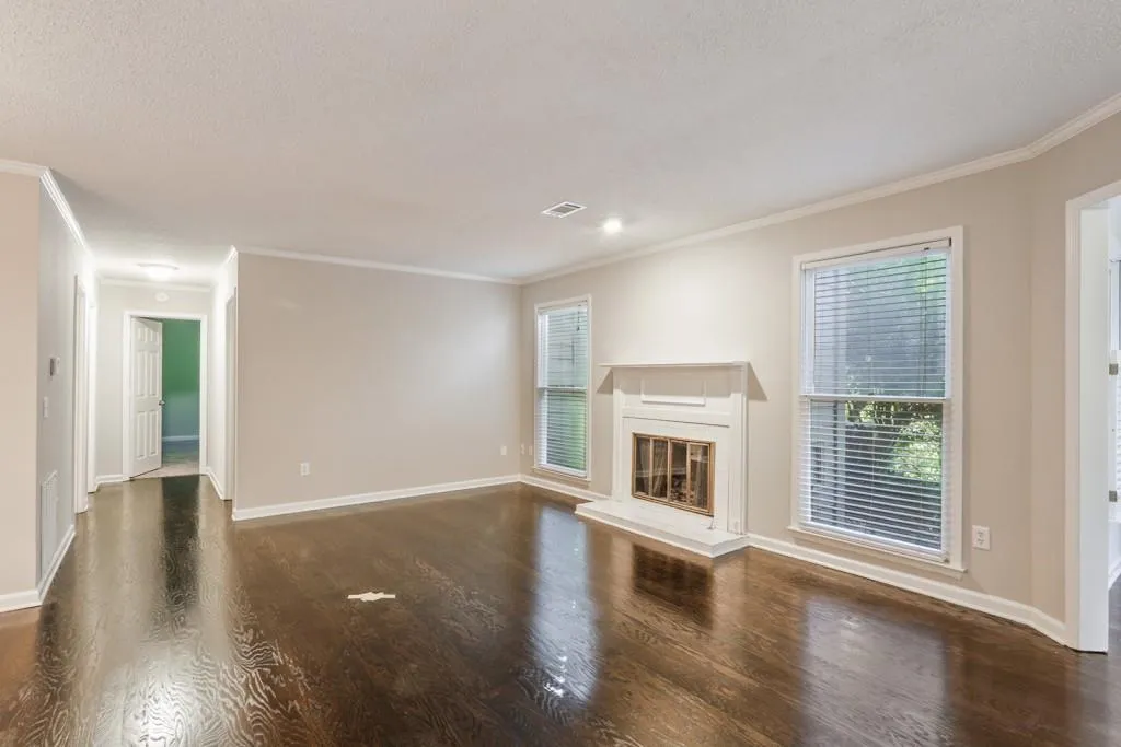 1100 Camden Court Unit 1100, Atlanta, Georgia 30327, 2 Bedrooms Bedrooms, ,2 BathroomsBathrooms,Residential,Sold,1100 Camden Court Unit 1100,5925358