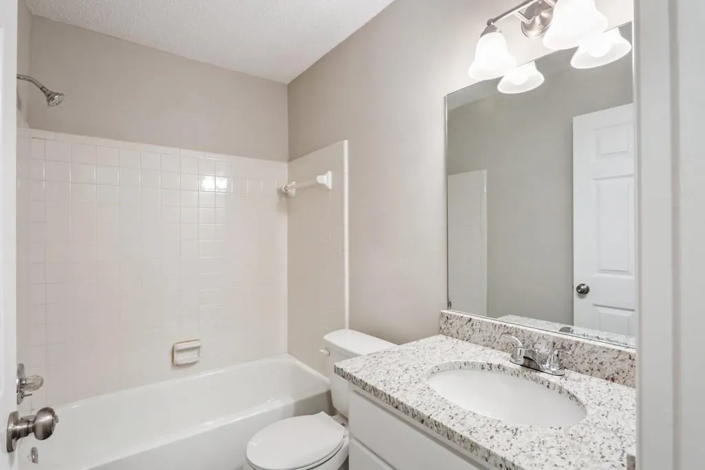1100 Camden Court Unit 1100, Atlanta, Georgia 30327, 2 Bedrooms Bedrooms, ,2 BathroomsBathrooms,Residential,Sold,1100 Camden Court Unit 1100,5925358