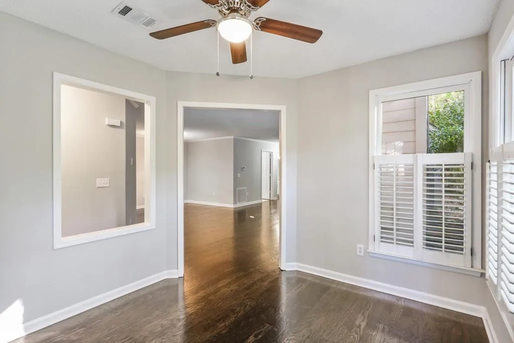 1100 Camden Court Unit 1100, Atlanta, Georgia 30327, 2 Bedrooms Bedrooms, ,2 BathroomsBathrooms,Residential,Sold,1100 Camden Court Unit 1100,5925358