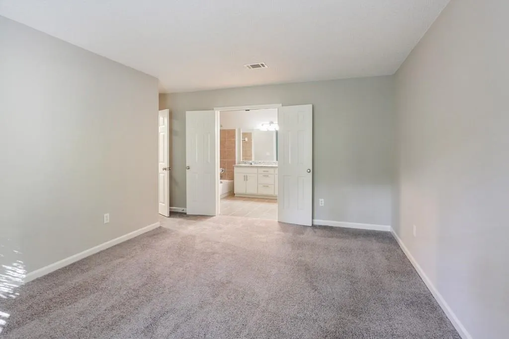 1100 Camden Court Unit 1100, Atlanta, Georgia 30327, 2 Bedrooms Bedrooms, ,2 BathroomsBathrooms,Residential,Sold,1100 Camden Court Unit 1100,5925358