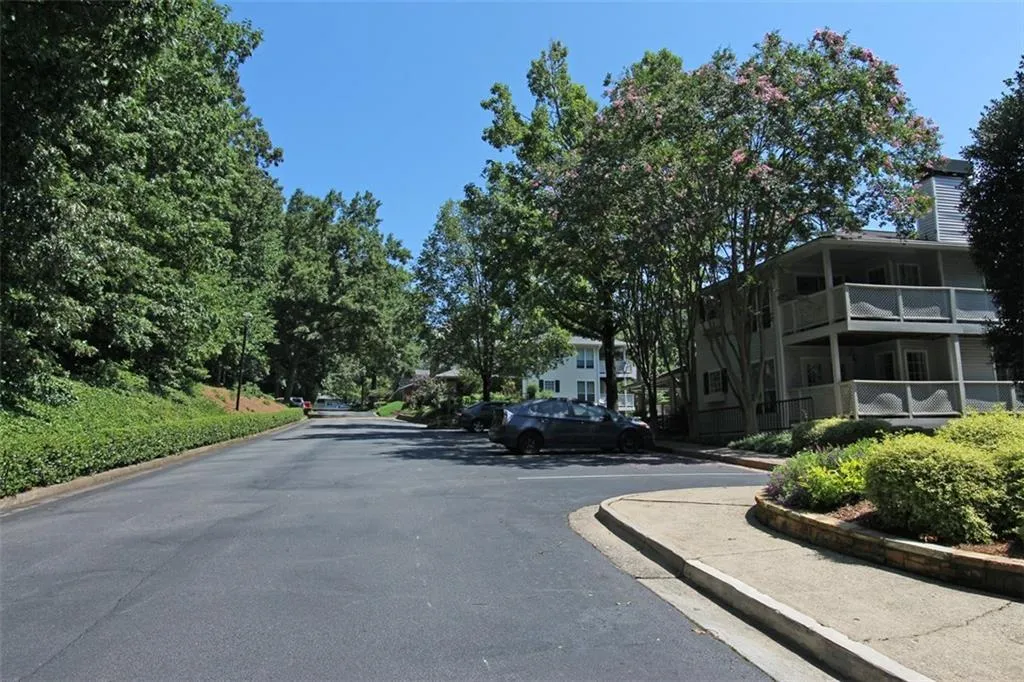 6824 Glenridge Drive Unit C, Atlanta, Georgia 30328, 1 Bedroom Bedrooms, ,1 BathroomBathrooms,Residential,Sold,6824 Glenridge Drive Unit C,5880510