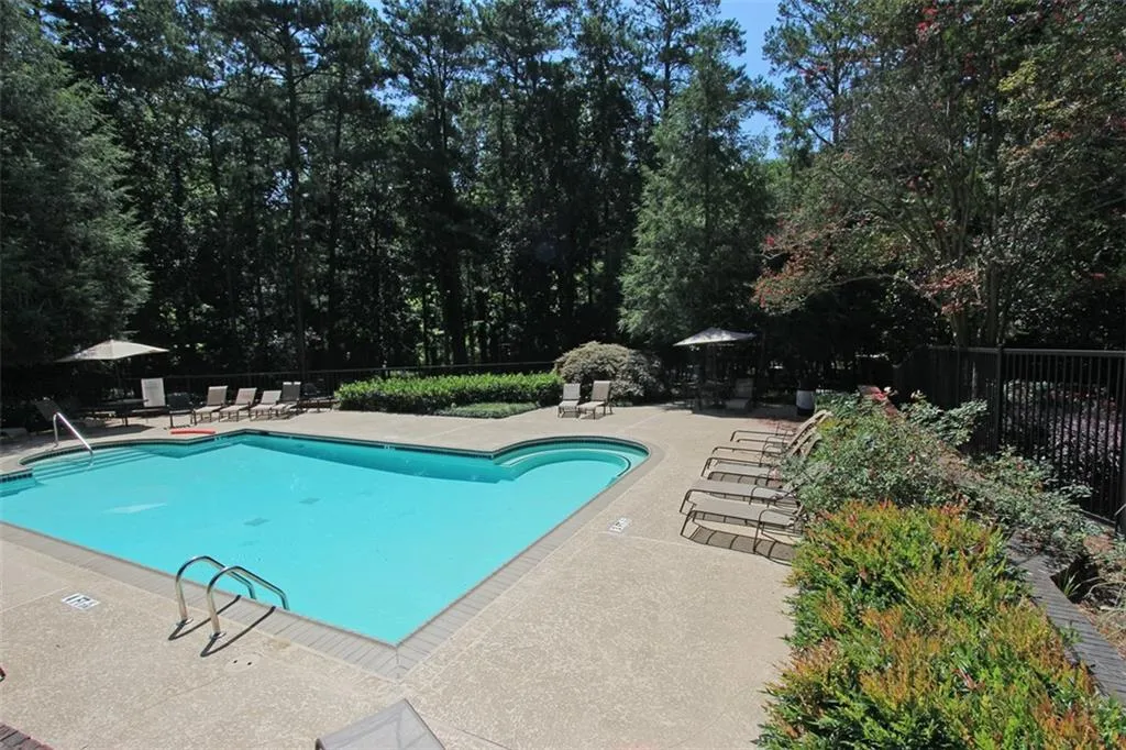 6824 Glenridge Drive Unit C, Atlanta, Georgia 30328, 1 Bedroom Bedrooms, ,1 BathroomBathrooms,Residential,Sold,6824 Glenridge Drive Unit C,5880510